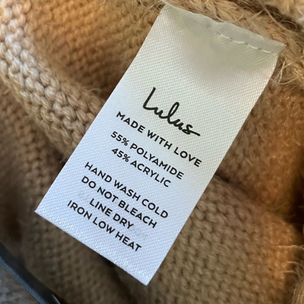 Lulu’s 2 piece set - Top and Skirt - Light Tan Color - Picture 4 of 14